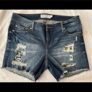 Torrid denim shorts. Size 14.